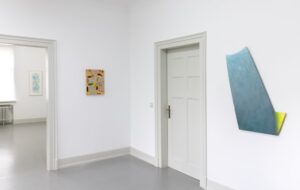 Die neue Hängung der Gratianusstiftung in Reutlingen präsentiert Werke von Gabriele Straub, Raimer Jochims, Michael Kolod u.a.