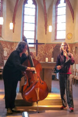 Joëlle Léandre und Lauren Newton in Maintal Hochstadt