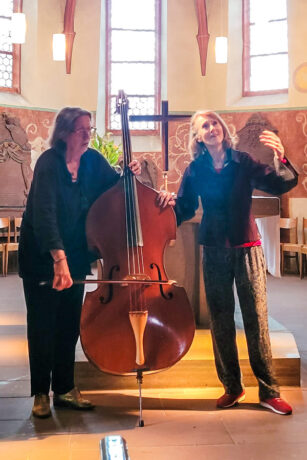 Joëlle Léandre und Lauren Newton in Maintal Hochstadt