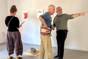 Raimer Jochims Ausstellung "Steine" 2026 am Kirchberg in Maintal Hochstadt